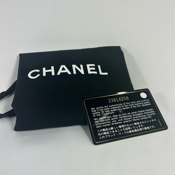 Chanel Label Click Flap Bag. - Picture 8 of 9